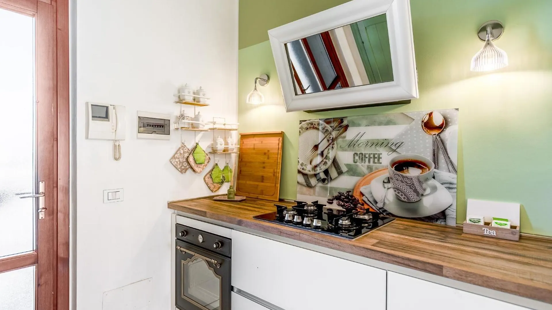 Bright Loft - Free Private Parking Apartment Milan Italy