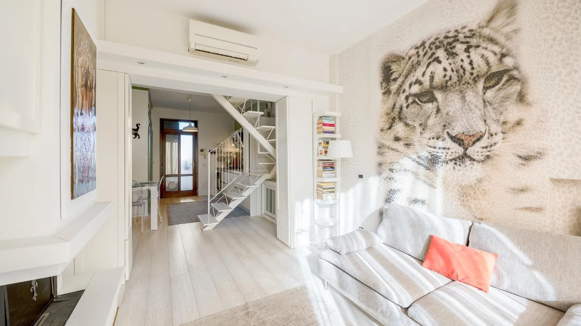 Appartamento Bright Loft - Free Private Parking Milano